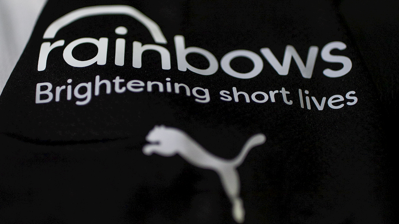 Rainbows sleeve badge 1600.png